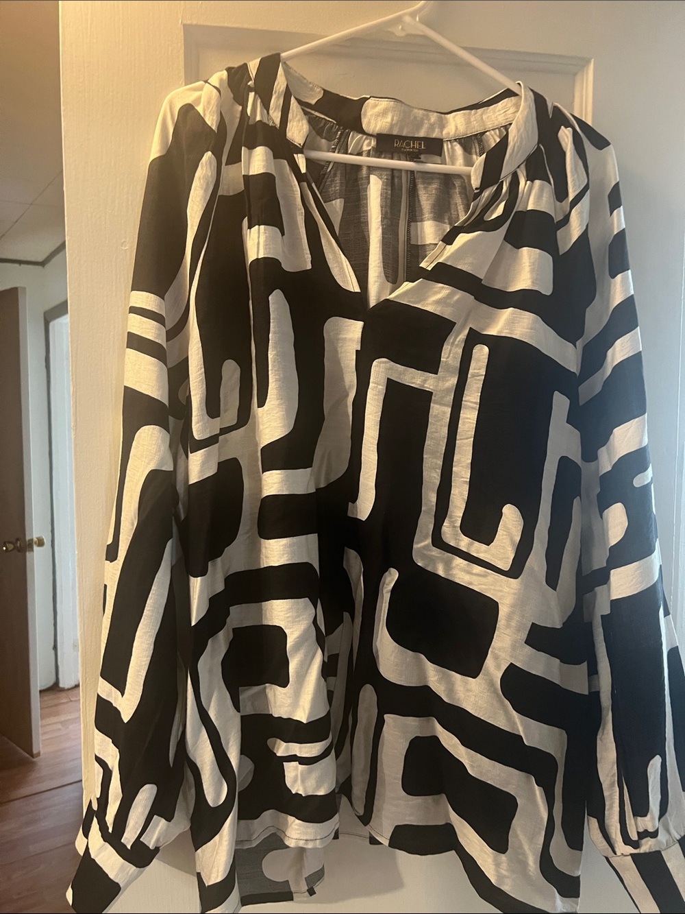 Rachel Black and White Geometric Blouse